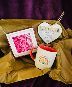 Mother’s Day Roses Gift Pack